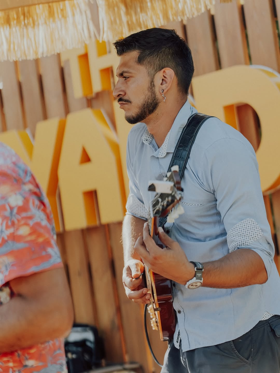 live music the yard vale do lobo