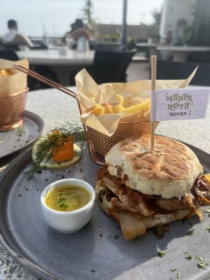 Afternoons O Finalmente Restaurant Manta Rota