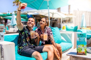 Beach Bar Selfie - Win your favourite cocktail!