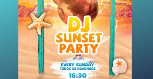 DJ Sunset Party at the Beach Bar