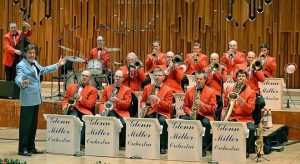Glenn Miller Orchestra Perform in Faro