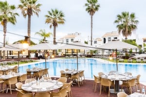 Live-Musik im Honorio Pool Lounge
