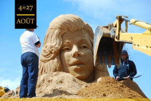 Live Sand Sculpting at FIESA