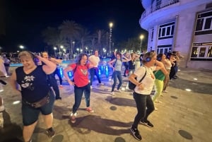 Alicante: BAILALOPARTY/ Excursão a pé pela festa silenciosa