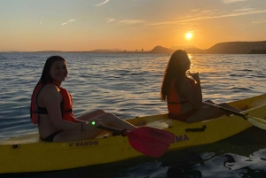 アリカンテ湾：カヤックとスノーケリング付きサンセットツアー