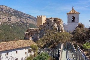 Alicante Benidorm: cascada del Algar y castillo de Guadalest en coche
