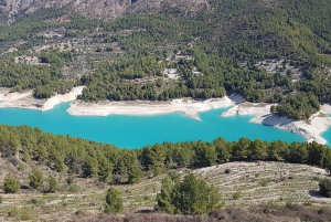 Alicante Benidorm: cascada del Algar y castillo de Guadalest en coche