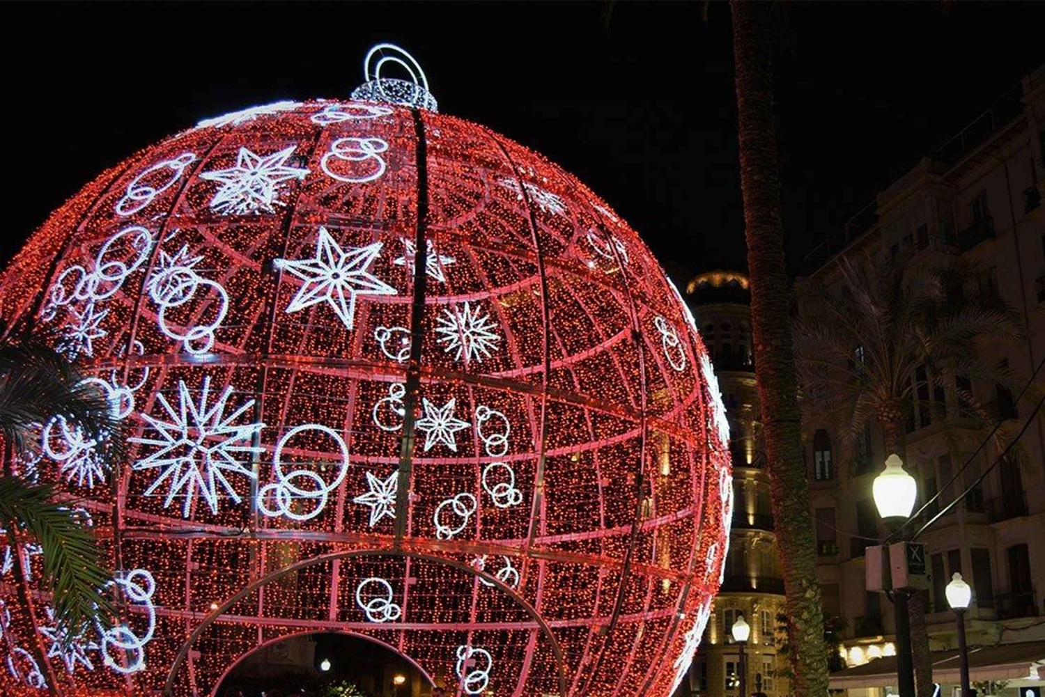 Alicante: Tour de luces de Navidad en Tuk Tuk