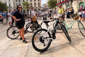 Pyöräretki Alicanten kaupungissa. Vain pienille ryhmille