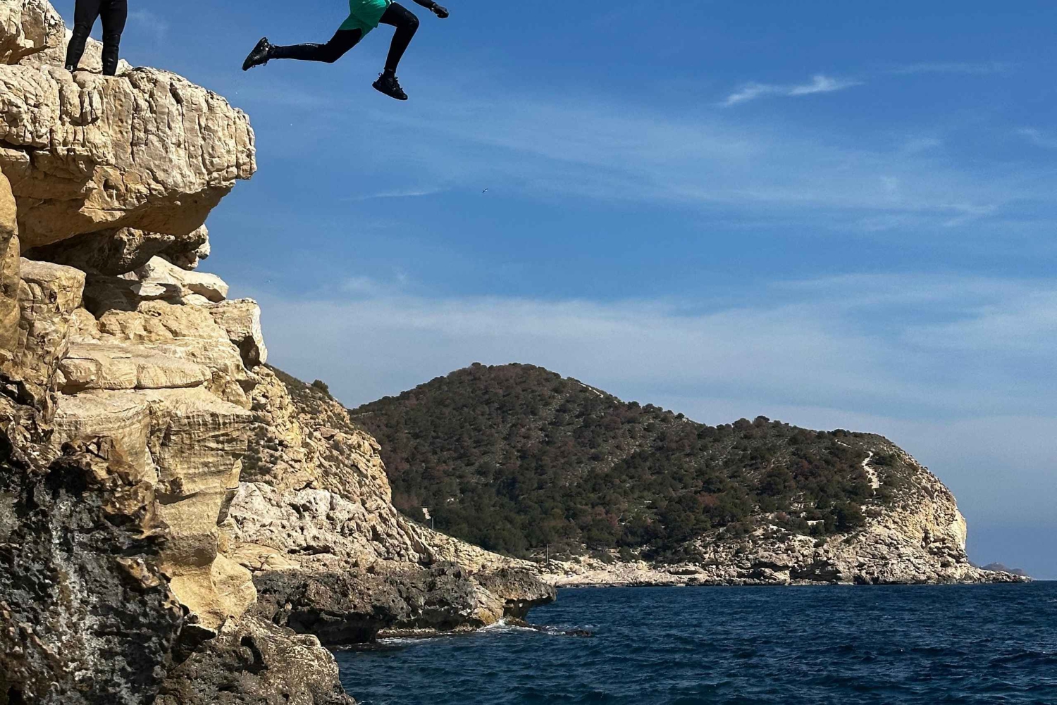 Alicante: aventura de coasteering en Villajoyosa