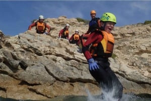 Alicante: Coasteering Adventure na Torres de la Villajoyosa
