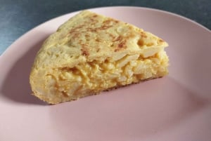 Alicante:Evening Spanish Tapas Cooking Class with Live Music