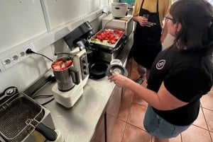 Alicante:Evening Spanish Tapas Cooking Class with Live Music