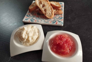 Alicante: clase de cocina de tapas españolas por la tarde con música en directo