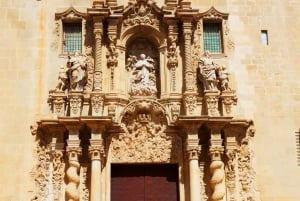 Alicante: Express Walk with a Local in 60 minutes