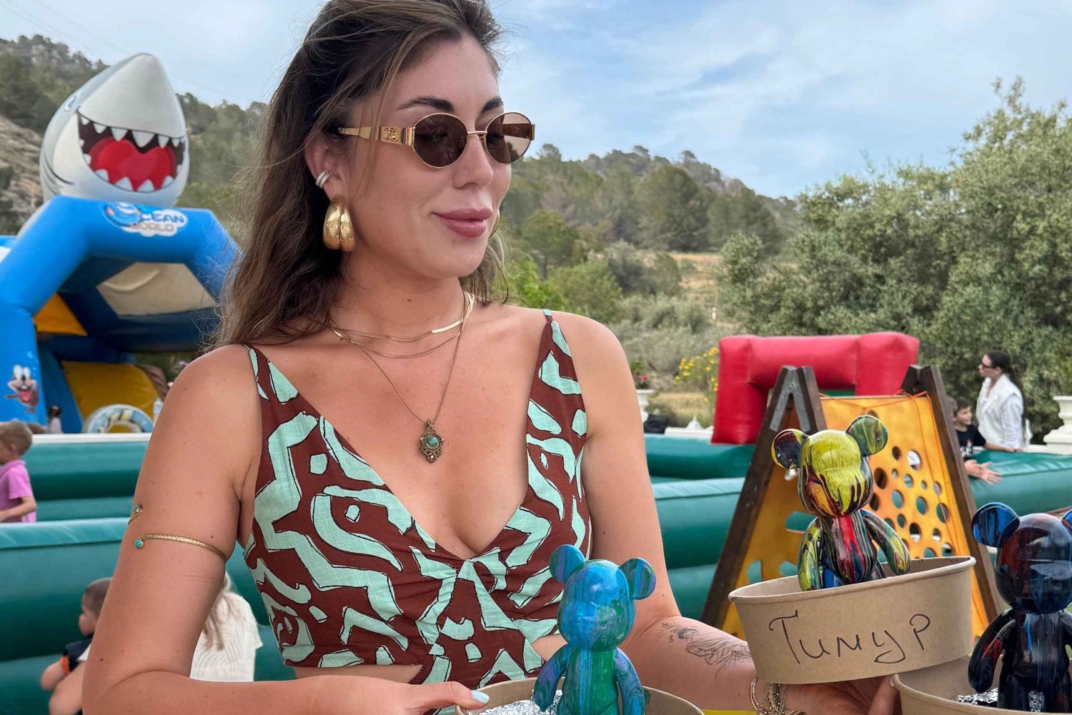 Alicante: Fluid Painting Workshop – Create Your Own Art