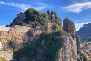 Alicante: Guadalest and Altea Guided Tour with Pickup