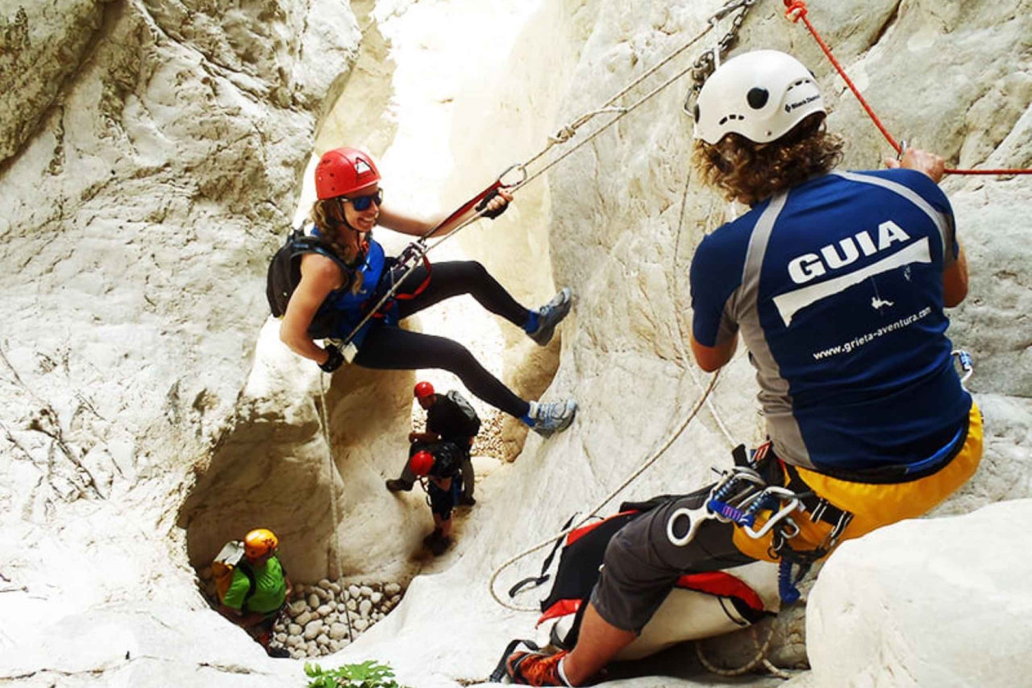 Alicante: Experiencia Guiada de Barranquismo en el Barranco del Infierno
