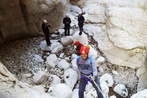 Alicante: Opastettu kanjonikokemus Helvetin rotkossa (Canyoning Experience)