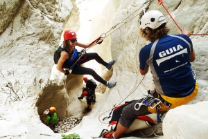Alicante: Experiencia Guiada de Barranquismo en el Barranco del Infierno