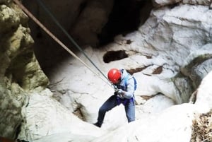 Alicante: Experiencia Guiada de Barranquismo en el Barranco del Infierno