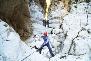 Alicante: Experiencia Guiada de Barranquismo en el Barranco del Infierno