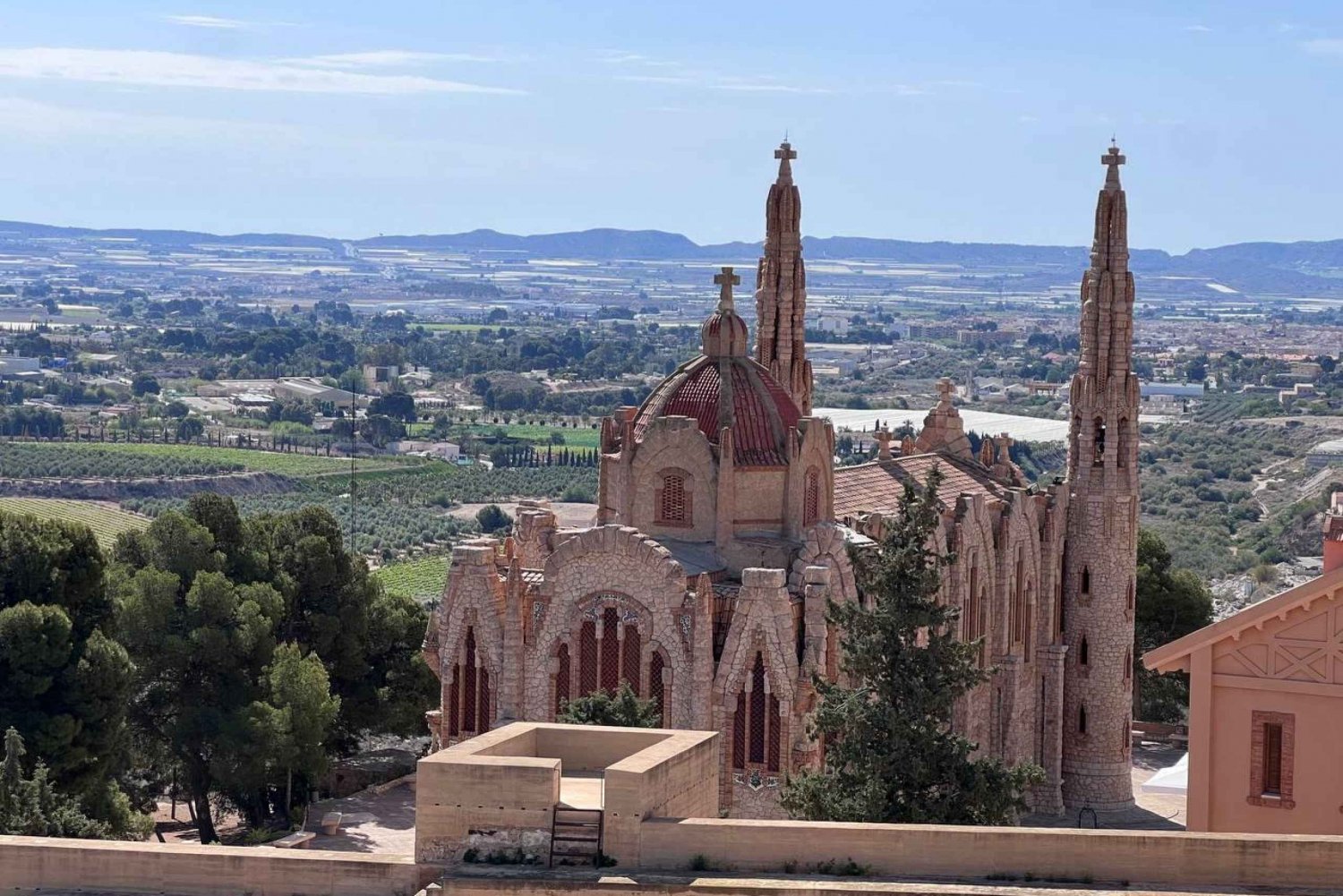 Alicante:Opastettu kierros Molan linnaan+paikallisen viinin maistelu