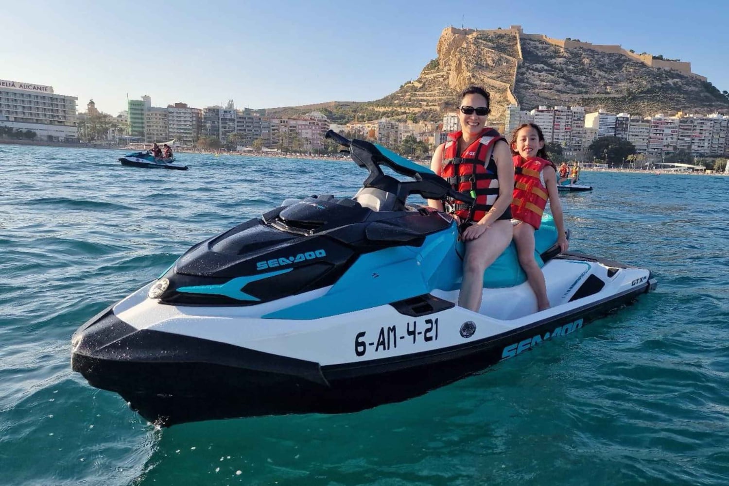 Alicante: Wycieczka skuterem wodnym na wyspę Tabarca z przekąskami