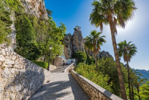Alicante: natura e cultura, Guadalest, cascate e vino