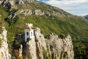 Alicante: natura e cultura, Guadalest, cascate e vino