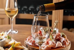 From Alicante: Premium visit to the winery. The best of our wines.