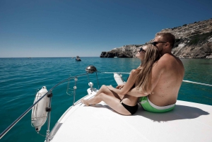 Alicante: Private Yacht Cruise with Drinks