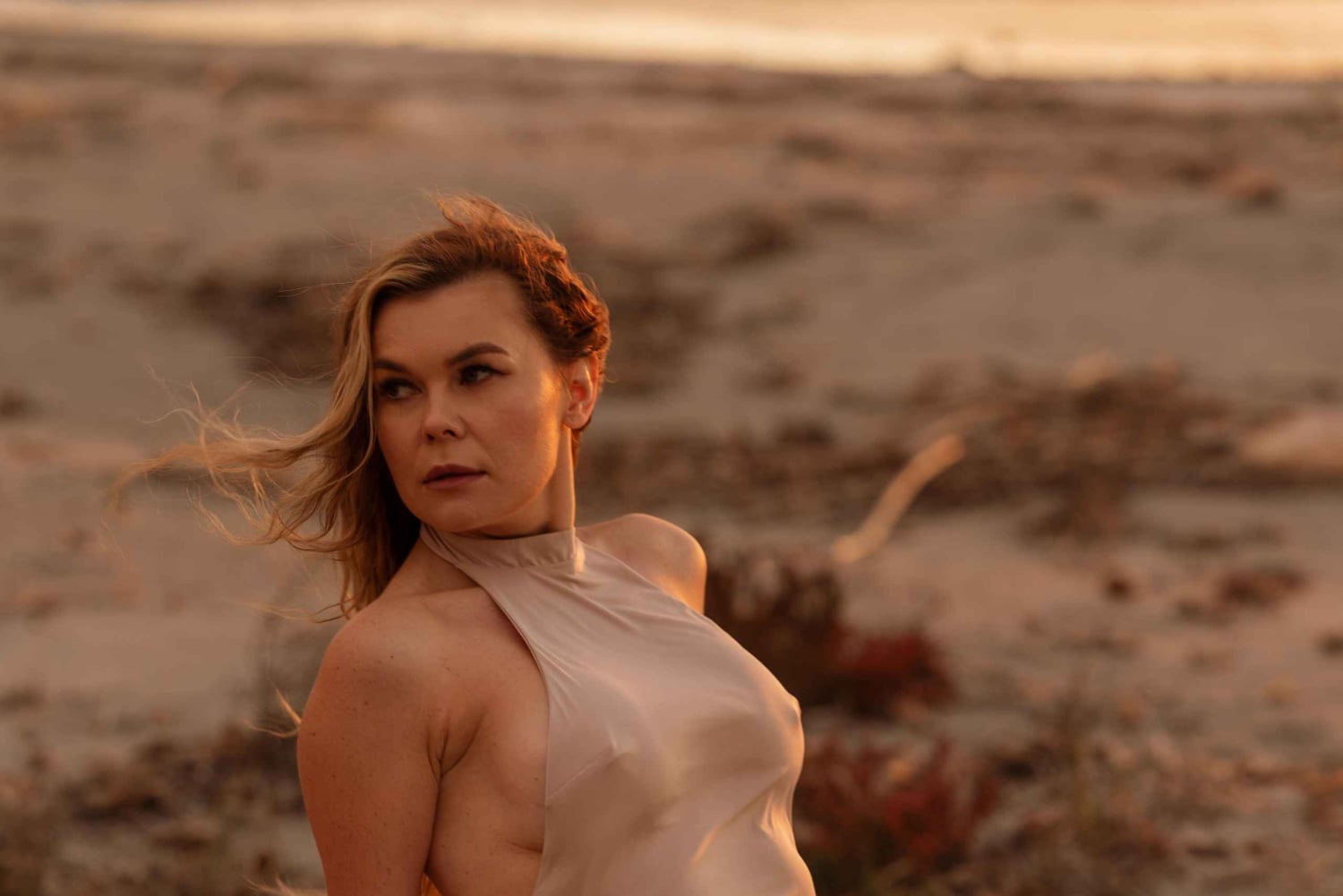 Alicante: Professional Photo Shoot with Joanna