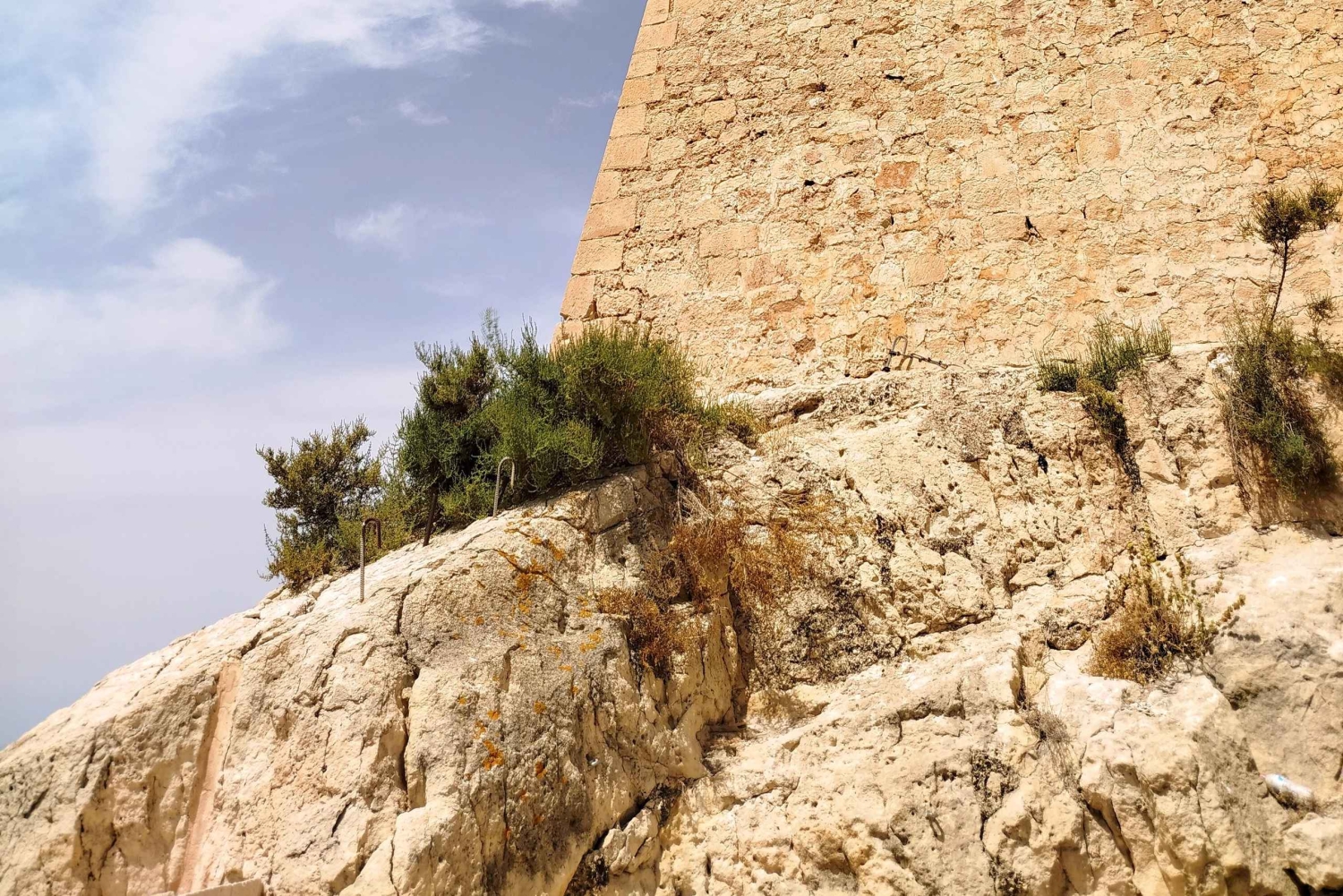 Alicante: Santa Bárbara Castle & Local Traditions Tour 3H