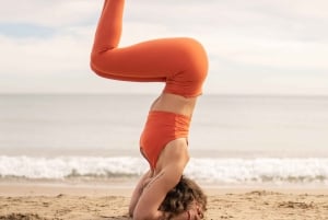 ALICANTE: lezione di yoga all'alba sulla spiaggia e colazione