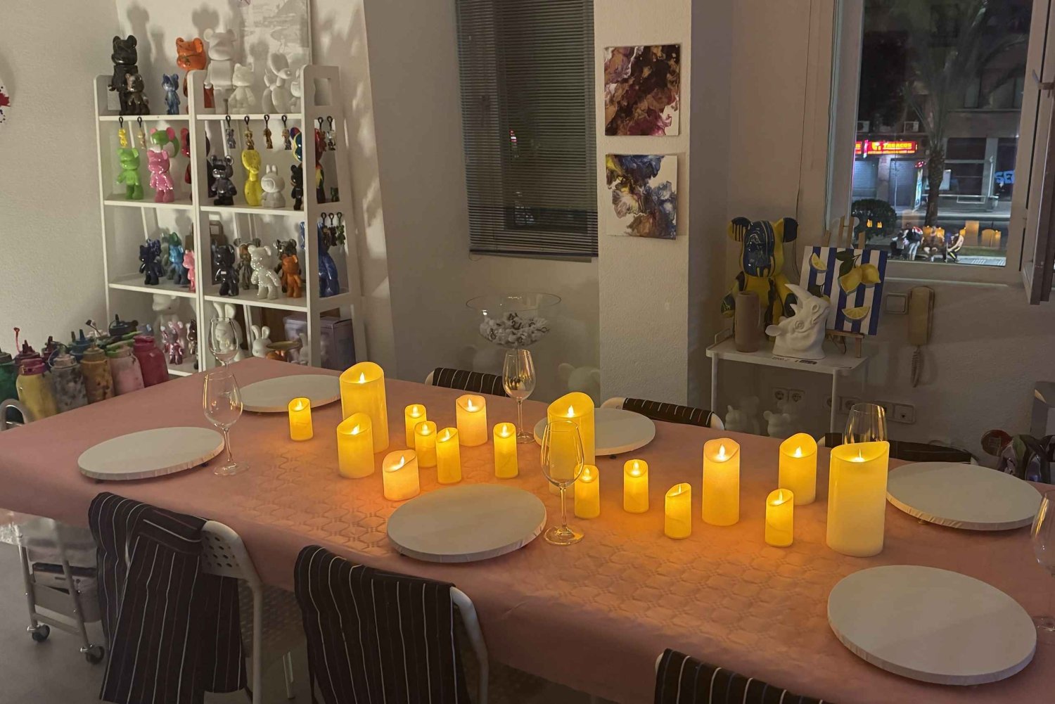 Esperienza di arte e musica a lume di candela ad Alicante