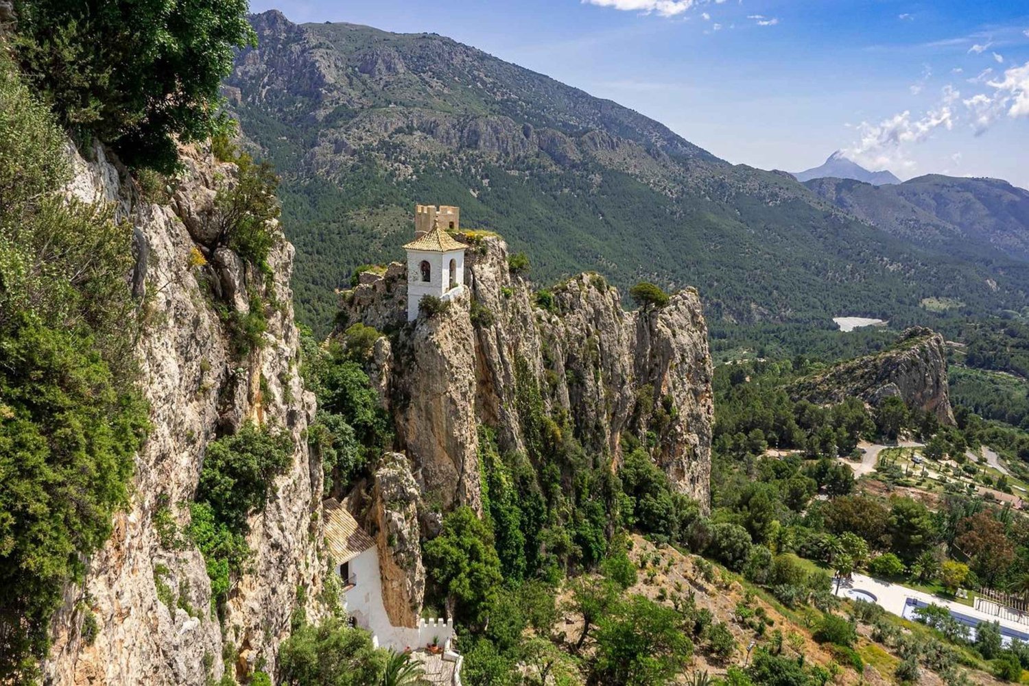 Udflugt til Altea, Guadalest og Fuentes del Algar