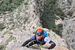 Finestrat (Alicante): Lång klättring i Puig Campana