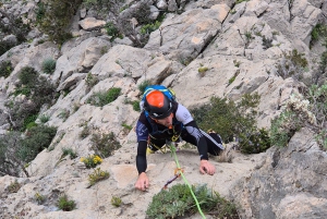 Finestrat (Alicante): Lång klättring i Puig Campana