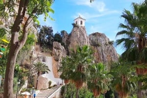 Depuis Alicante ou Benidorm : excursion d'une journée à Guadalest et Altea