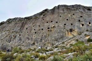 From Alicante: Bocairent and Covetes dels Moros Day Trip