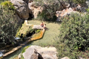 Von Alicante aus: Guadalest + Algar Wasserfälle Tour