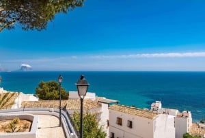 From Alicante: Guadalest, Altea & ticket in Algar Waterfalls