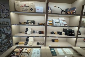 Jijona: visita à fábrica de torrão com degustação e às grutas de Canelobre