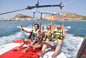 Alicante: Båttur og paraseilopplevelse med drikke
