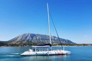 Dénia: Catamaran Boat Tour with Lunch in a Restaurant