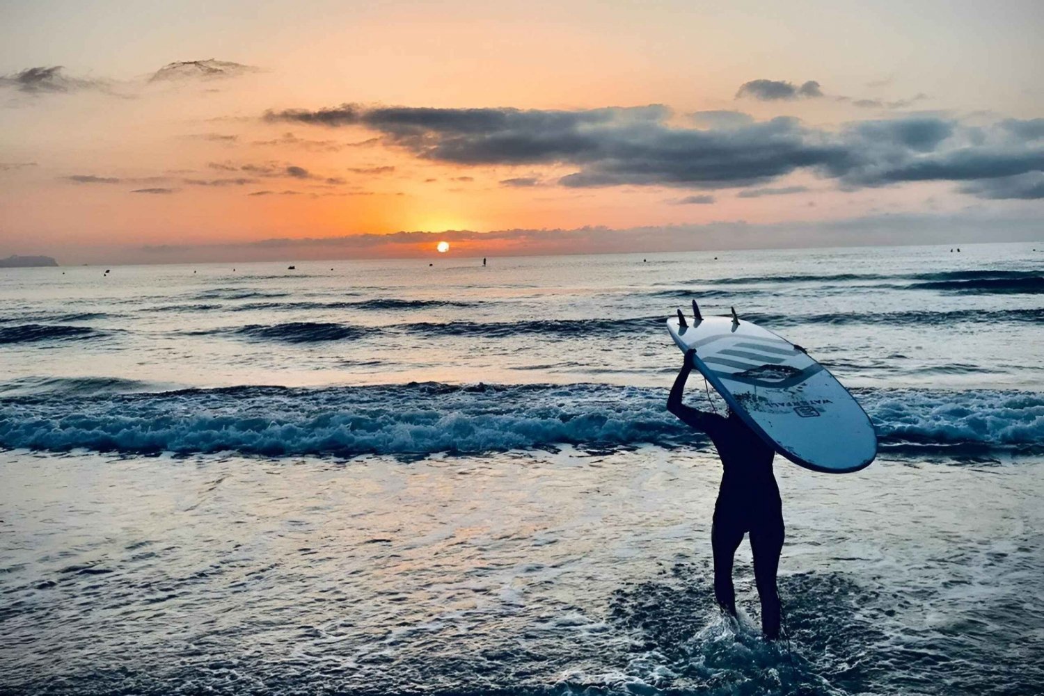 San Juan Beach: 2-godzinne wypożyczenie tabletu do surfowania + przekąska i napój