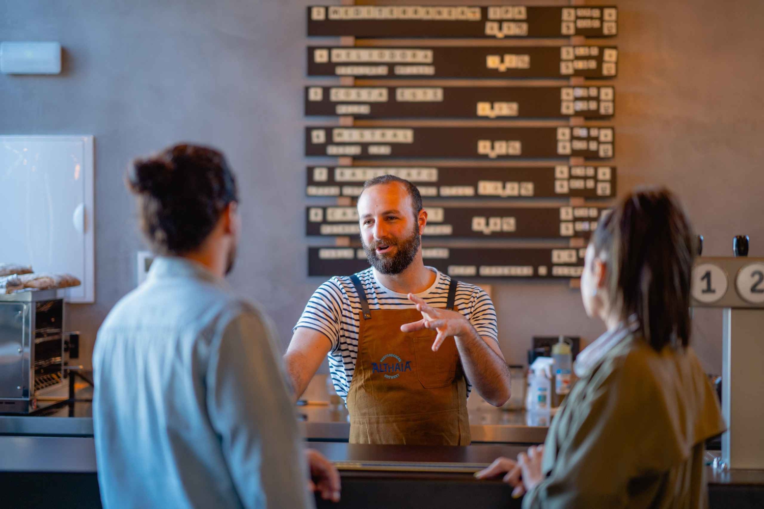Käy Altea ja käsityöolutpanimo tapasilla minibussilla Alicantesta