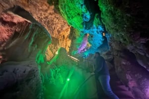 Посетите пещеры Канелобре и Этнический музей музыки в Бусоте из Аликанте.