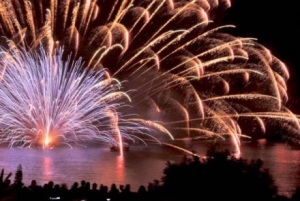 Spectacular fireworks at Castell deL'Olla